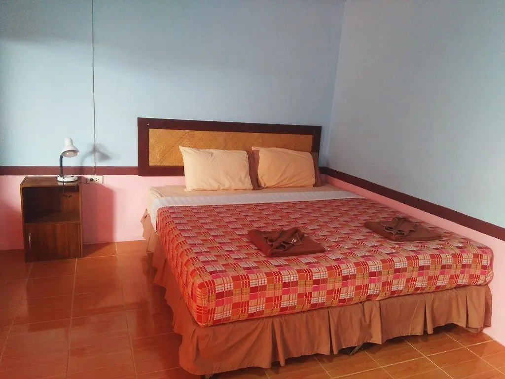 Guest house Phi Phi Coralbay Hotel